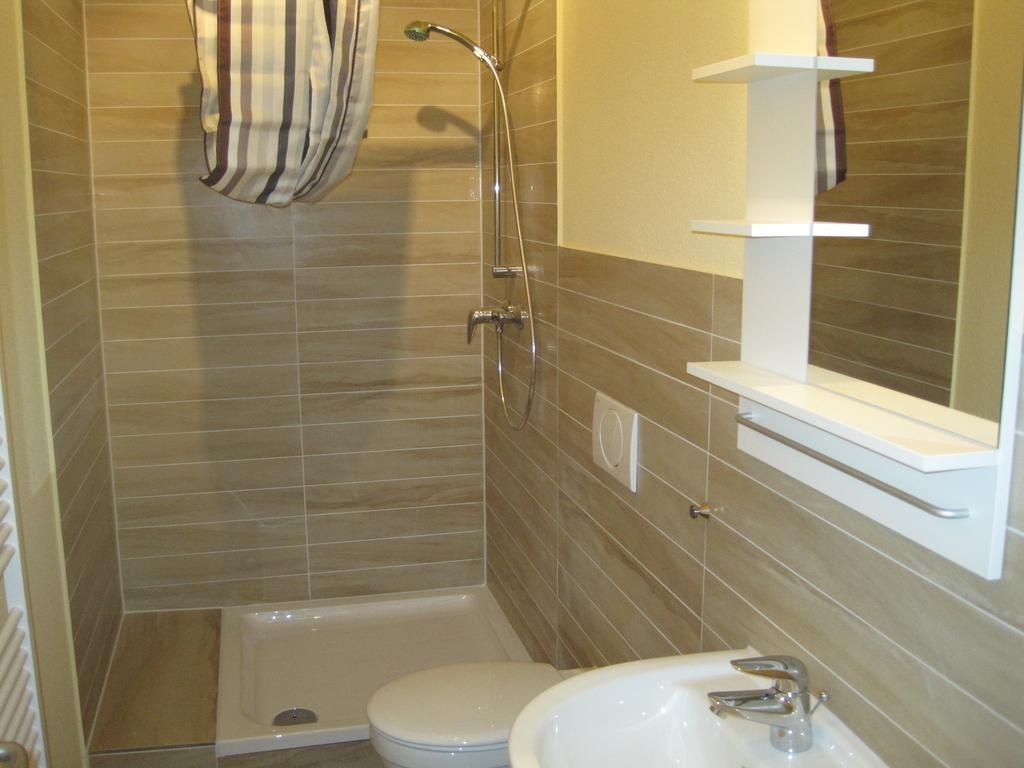 Haus Ostseeatoll Apartment Rostock Room photo