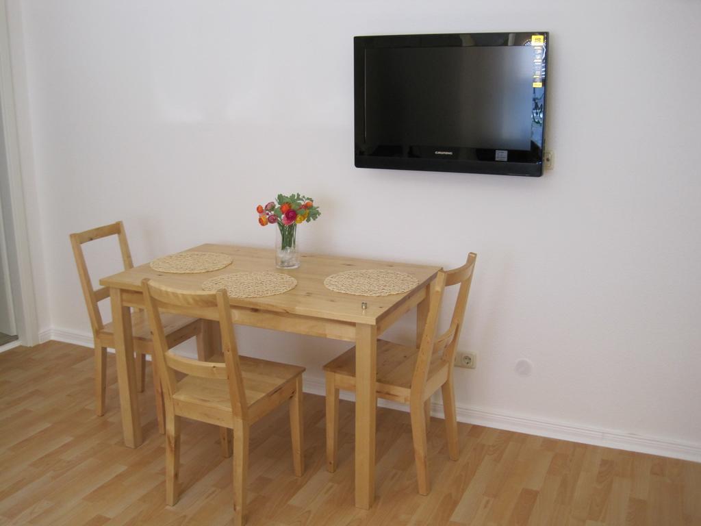 Haus Ostseeatoll Apartment Rostock Room photo